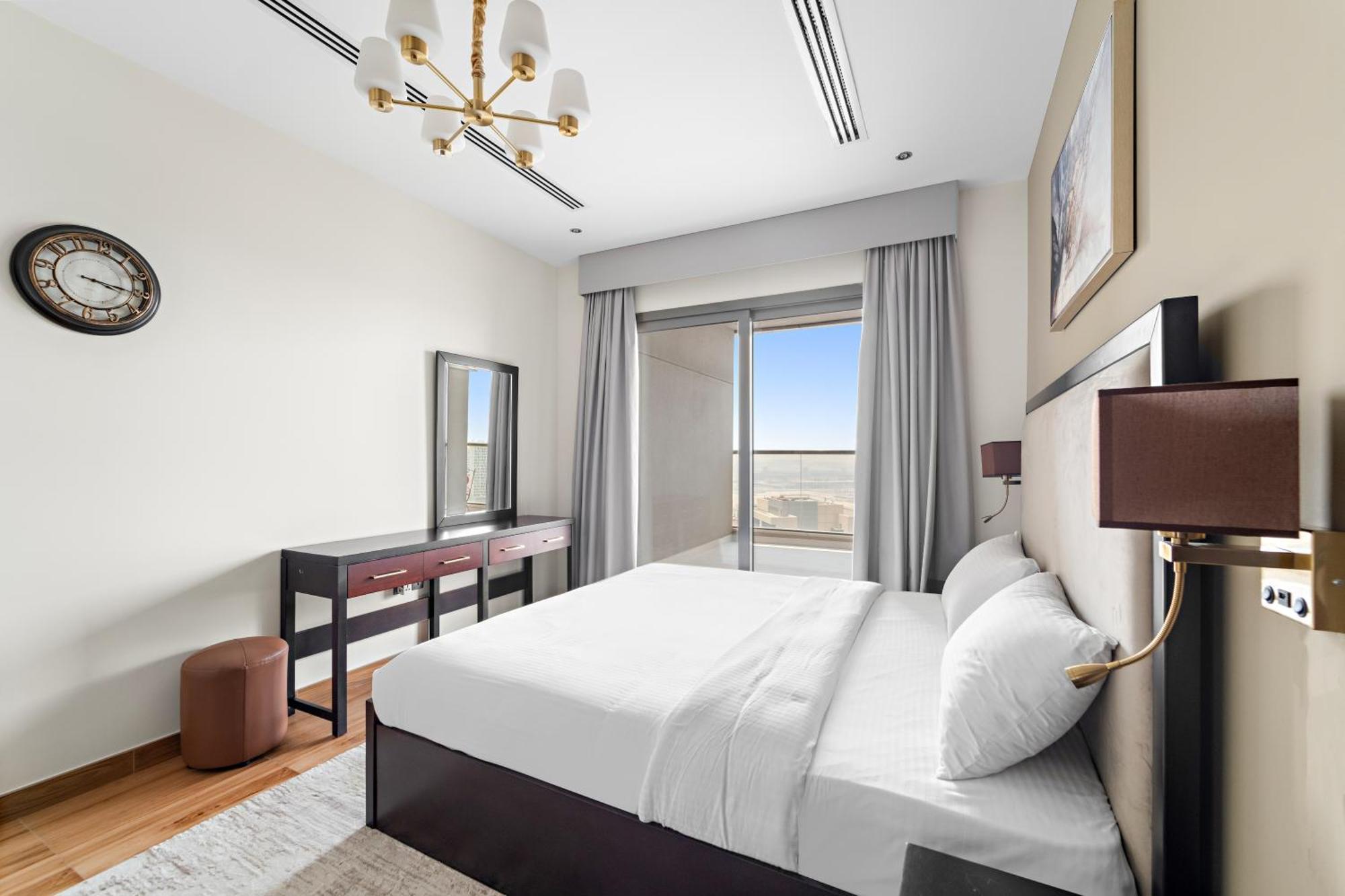 Apartment Big 1 Bedroom Close To Downtown Dubai